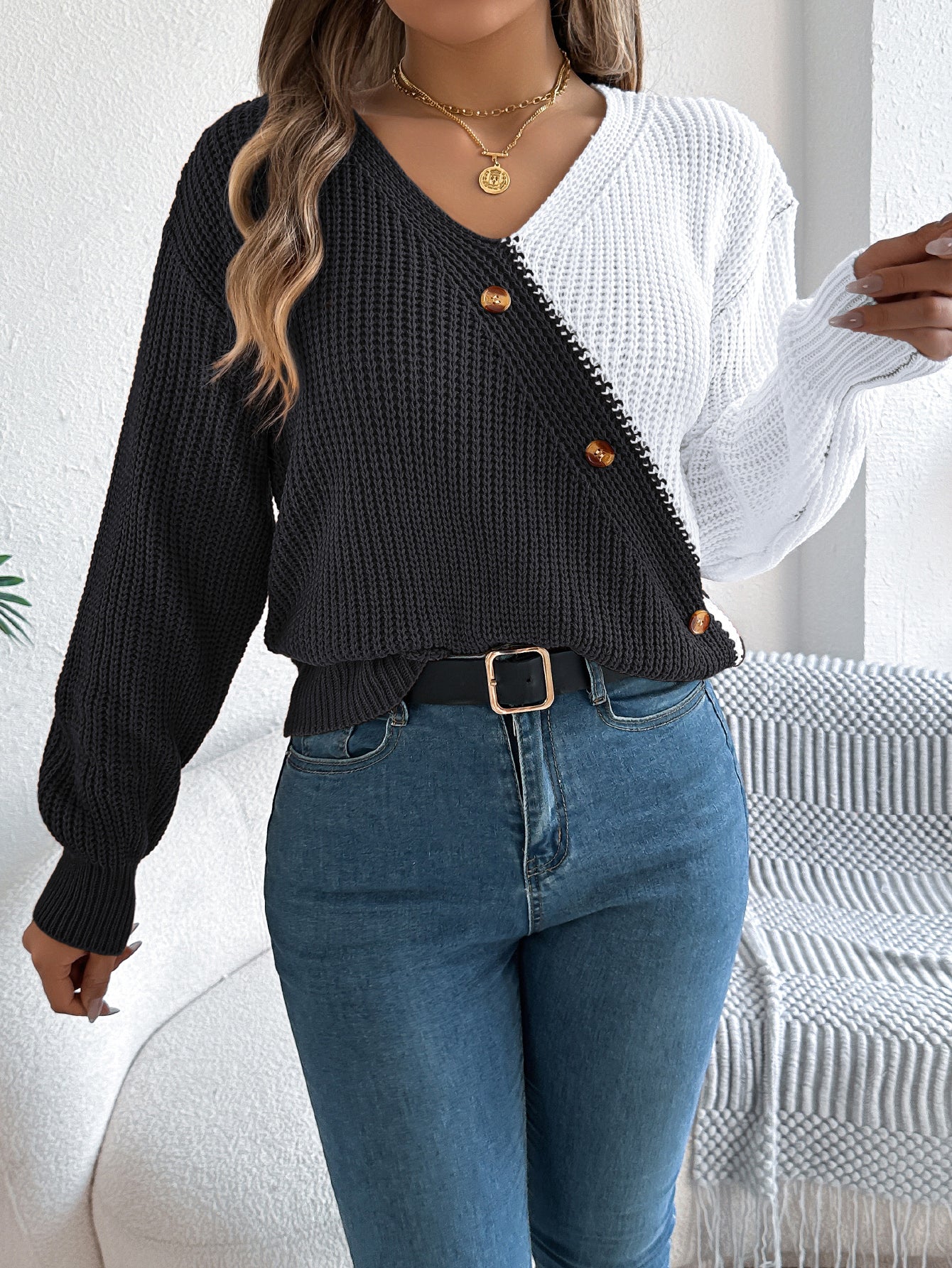 V-Neck Color Block Lantern Sleeve Pullover Sweater - threadspired